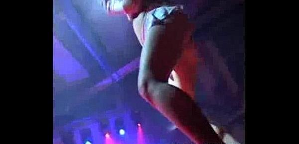  Porn on stage dildoing pussy